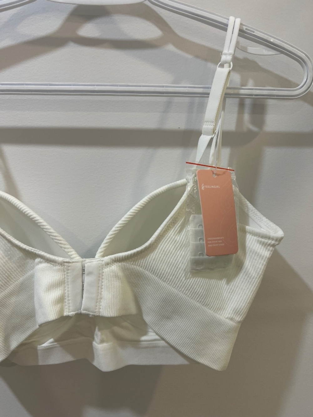 Wireless Ribbed Bra (Size M) - Picture 12 of 13